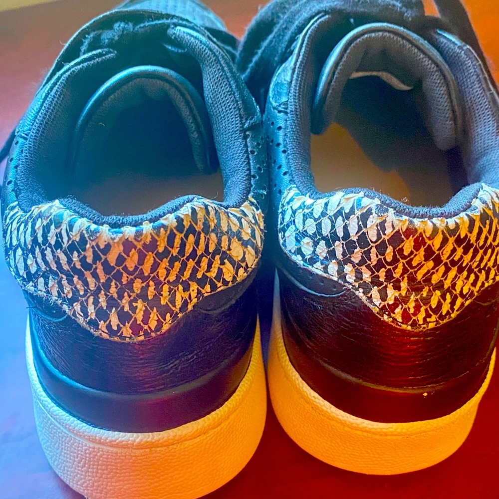 Vince Camuto sneakers